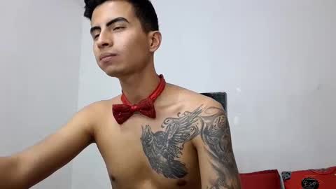 Snapshot of velk_hot1 chatting on 03.08.25 velk_hot1 online show from 03.08.25