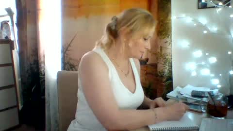 velka_raspberry online show from 06.21.26