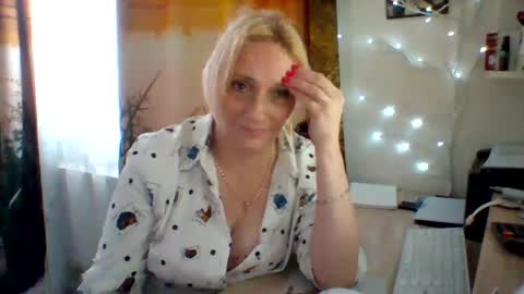velka_raspberry online show from 07.24.26
