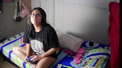 Snapshot of velma_star chatting on 02.28.26 Velma online show from 02.28.26