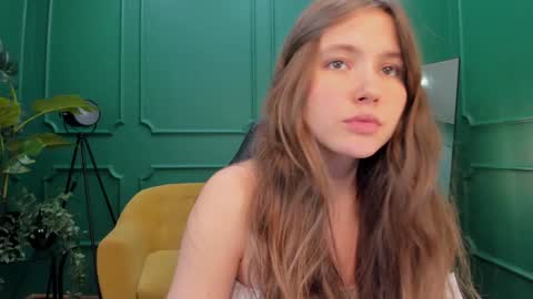 Snapshot of velvet_cherry chatting on 01.23.25 velvet_cherry online show from 01.23.25