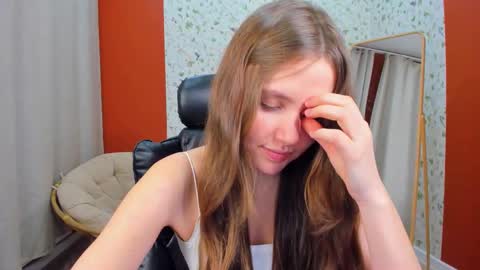 Snapshot of velvet_cherry chatting on 02.19.25 velvet_cherry online show from 02.19.25