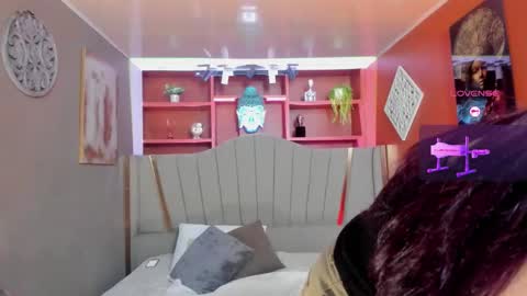 Isabella  online show from 01.19.26