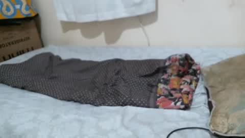 Snapshot of velvet_frames chatting on 10.18.25 vee online show from 10.18.25