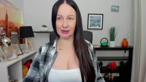 Jasmine online show from 10.10.25