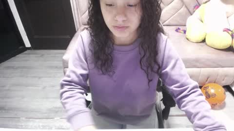 velvet_moon_v online show from 10.22.25