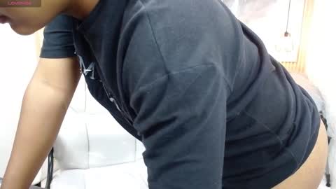 Snapshot of velvet_o chatting on 02.25.26 velvet online show from 02.25.26