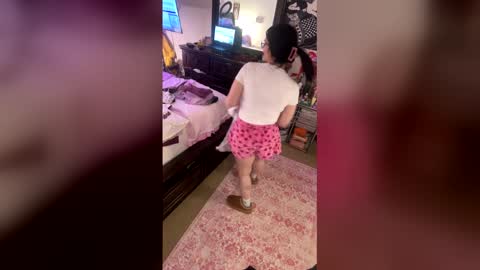 Snapshot of velvetkitten19 chatting on 02.03.26 Kitty online show from 02.03.26