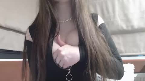 Snapshot of velvetmoore chatting on 07.25.26 Hii Im new here online show from 07.25.26