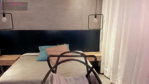 Snapshot of velvettease_ chatting on 10.07.25 velvettease_ online show from 10.07.25