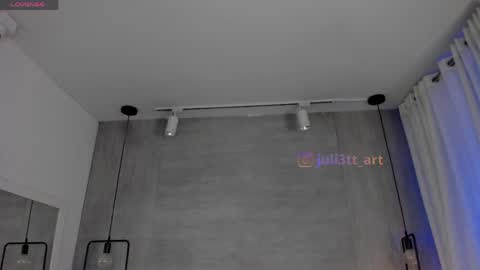 Snapshot of velvettease_ chatting on 05.28.26 velvettease_ online show from 05.28.26