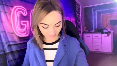 Snapshot of velvettouch4444 chatting on 02.23.26 MERYEM online show from 02.23.26