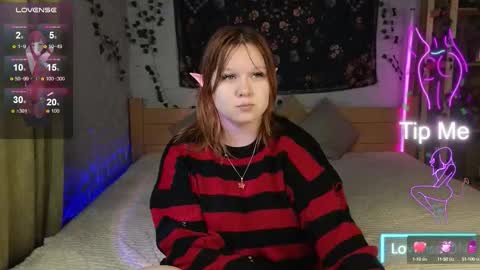 Snapshot of velvetvixonx chatting on 09.20.25 velvetvixonx online show from 09.20.25