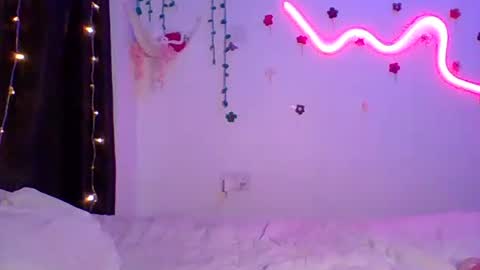 Snapshot of velvetyvixen chatting on 09.30.25 COCO XOXO online show from 09.30.25