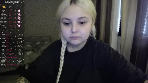 Snapshot of vendymories chatting on 10.10.25 eva 3 online show from 10.10.25