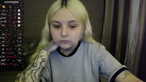 Snapshot of vendymories chatting on 10.13.25 eva 3 online show from 10.13.25