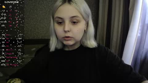 Snapshot of vendymories chatting on 11.02.25 eva 3 online show from 11.02.25