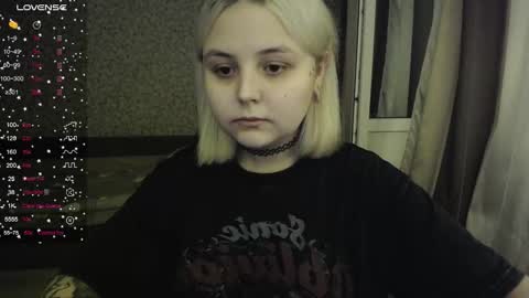 Snapshot of vendymories chatting on 11.08.25 eva 3 online show from 11.08.25