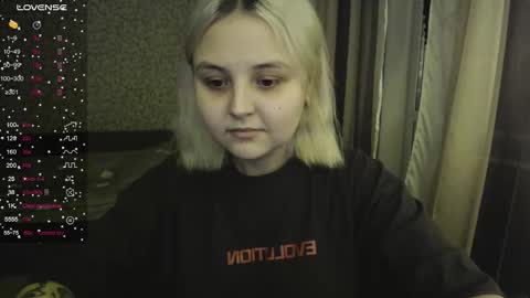 Snapshot of vendymories chatting on 11.09.25 eva 3 online show from 11.09.25