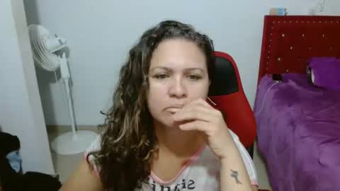 venecasexy44 online show from 04.17.26