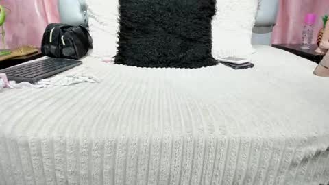 Snapshot of veneno_hot chatting on 10.07.25 veneno hot online show from 10.07.25