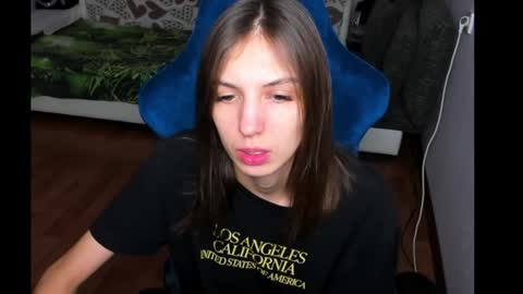 Snapshot of veneradi615 chatting on 01.26.25 veneradi615 online show from 01.26.25