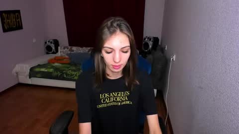 Snapshot of veneradi615 chatting on 02.20.25 veneradi615 online show from 02.20.25