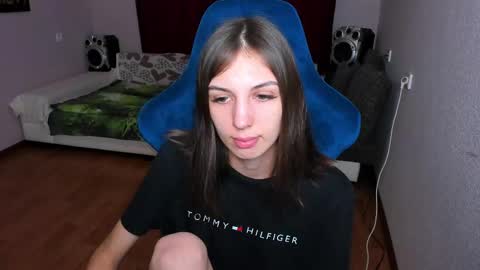 Snapshot of veneradi615 chatting on 03.12.25 veneradi615 online show from 03.12.25