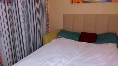 Snapshot of veneradi615 chatting on 09.10.25 veneradi615 online show from 09.10.25