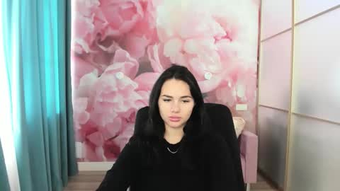 venillarose online show from 09.18.25