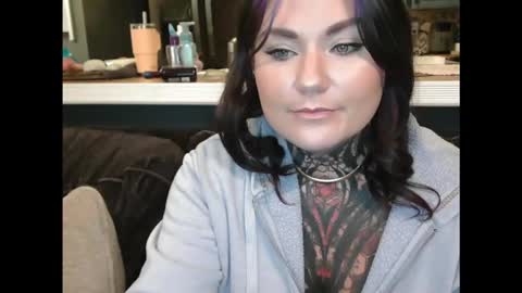 Snapshot of ventressinkbaby chatting on 10.31.25 VentressInk online show from 10.31.25