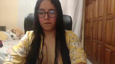 Snapshot of venus_cat_ chatting on 05.24.26 Venus online show from 05.24.26
