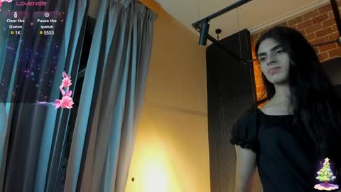 VENUS online show from 01.20.25