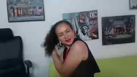 venus_lov online show from 09.24.25
