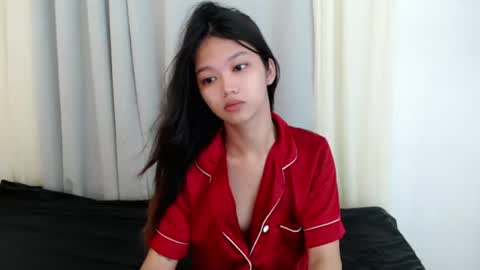 Snapshot of venus_mirage chatting on 06.30.26 venus_mirage online show from 06.30.26