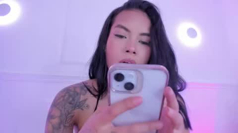 venus_nite online show from 10.11.25