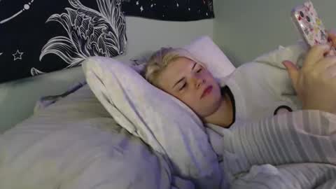 Miss Venus online show from 10.13.25