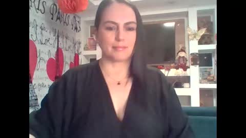 Snapshot of venusina07 chatting on 10.23.25 VENUSINA07 online show from 10.23.25