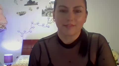 VENUSINA07 online show from 11.15.25