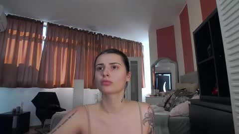 venusinylons online show from 11.03.25