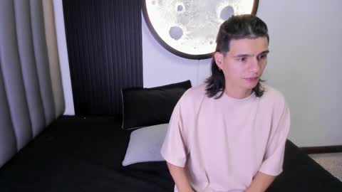 Snapshot of venuss09 chatting on 10.10.25 venuss09 online show from 10.10.25