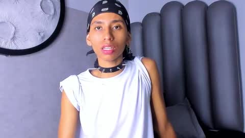 Snapshot of venuss_03 chatting on 09.23.25 venuss_03 online show from 09.23.25