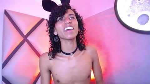 venuss_03 online show from 12.23.25