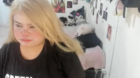 Venuss  online show from 11.13.25