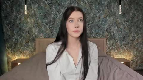 Veola online show from 04.21.26