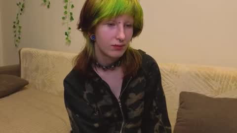 Snapshot of veolatownson chatting on 09.13.25 Erica online show from 09.13.25