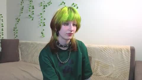 Snapshot of veolatownson chatting on 09.23.25 Erica online show from 09.23.25