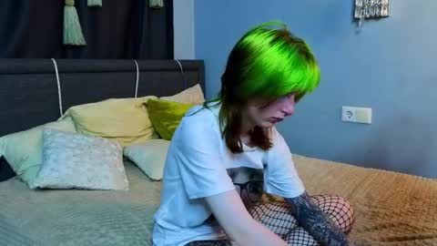 Snapshot of veolatownson chatting on 10.08.25 Erica online show from 10.08.25