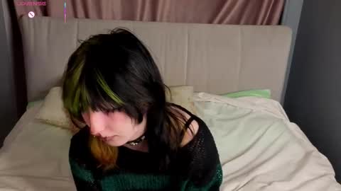 Snapshot of veolatownson chatting on 10.19.25 Erica online show from 10.19.25