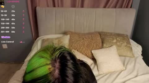 Snapshot of veolatownson chatting on 10.23.25 Erica online show from 10.23.25